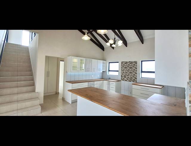 4 BEDROOM HOUSE FOR SALE IN ATLANTIC SANDS PRIVATE ESTATE
